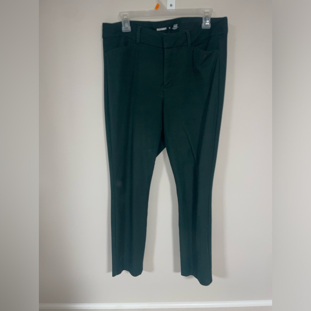 Size 12 hunter green pixie pants Old Navy